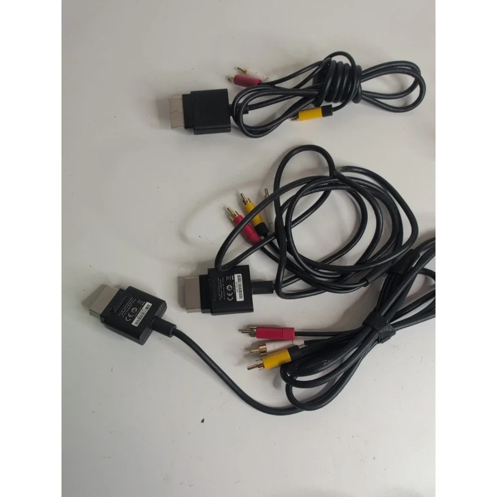 Mixed Lot Of 7 Xbox 360 Composite AV Cable RCA And VGA Cables Black And Gray